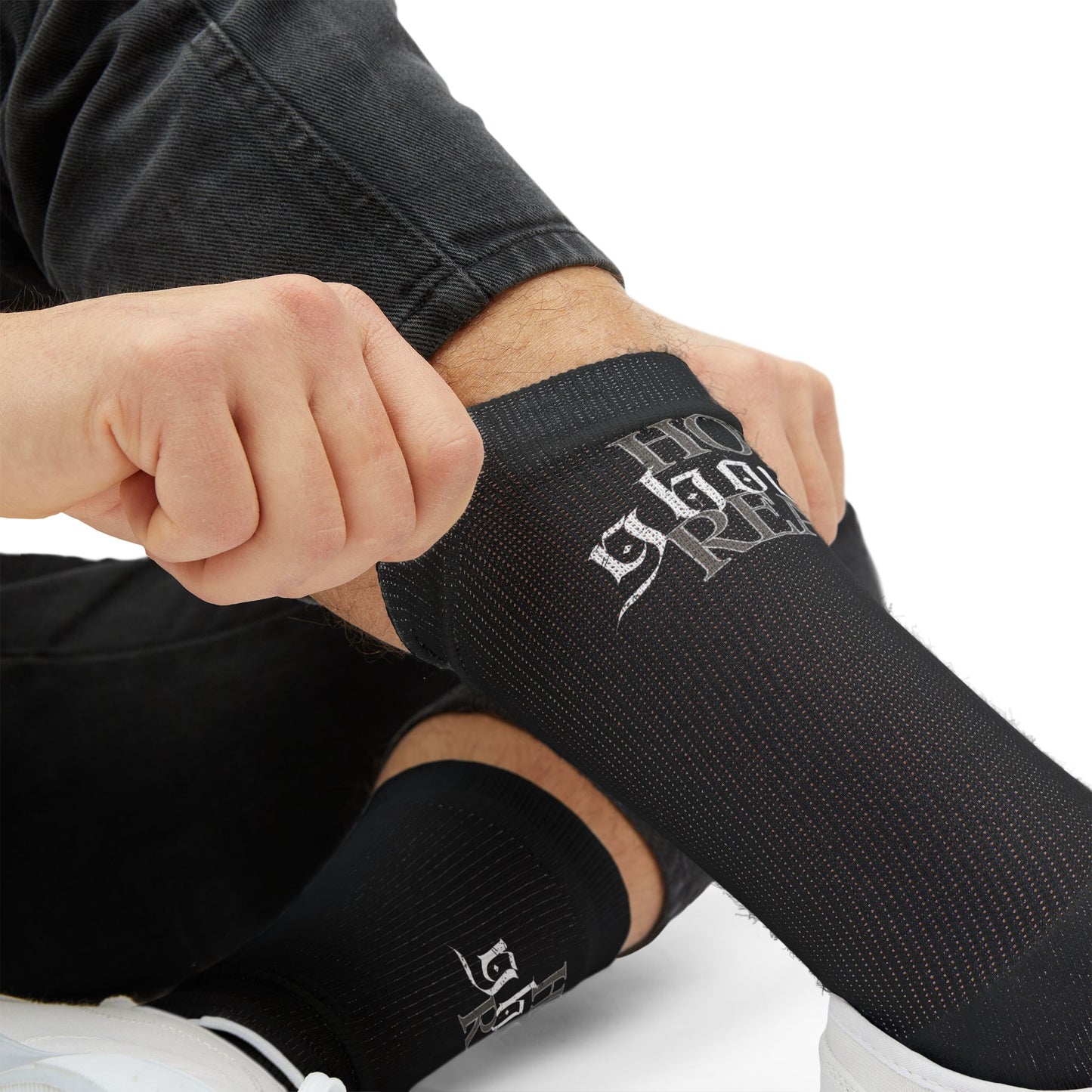 Hot Ghouls Read Socks